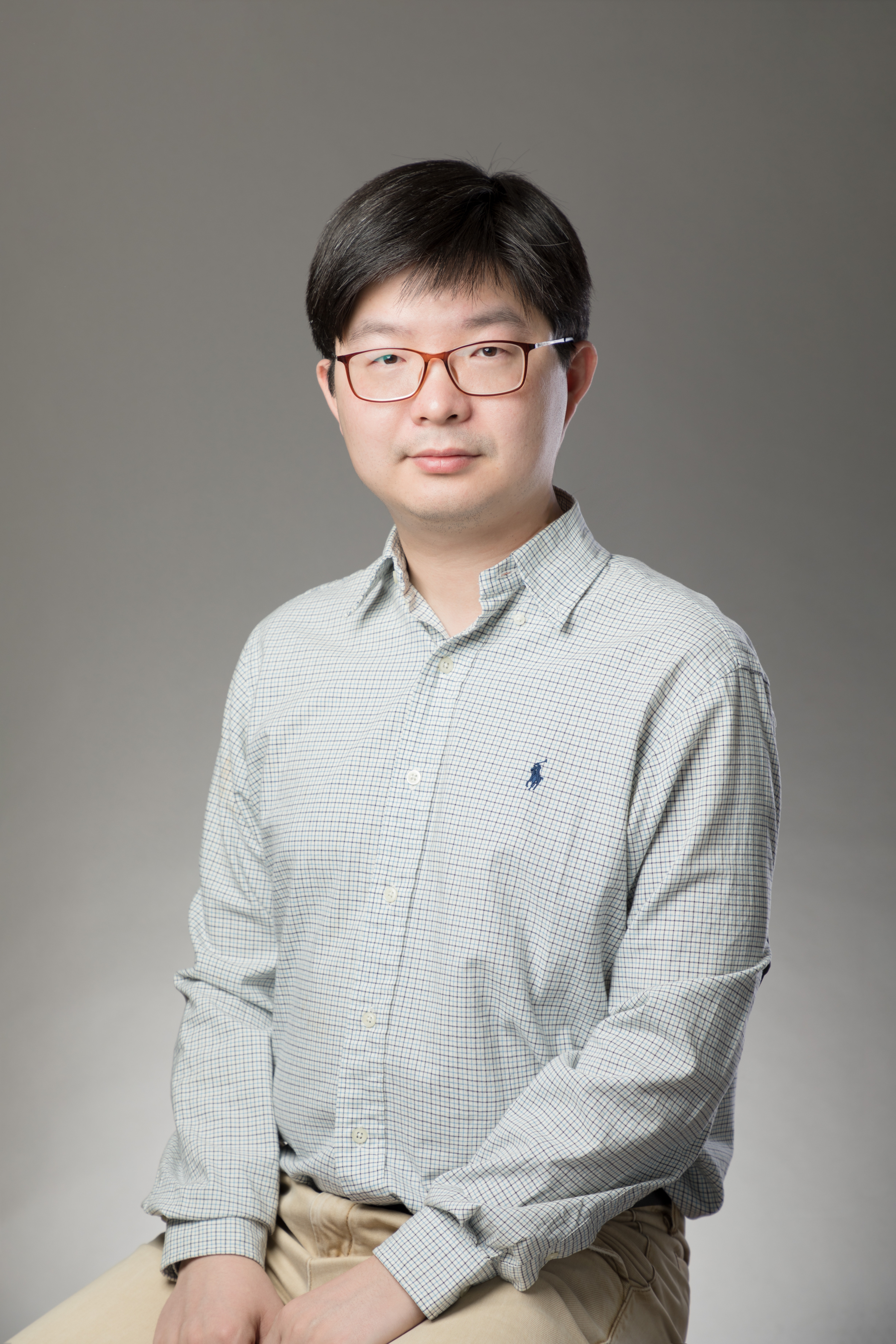 安博网页版创新论坛第一千六百五十三讲：On the Painleve II hierarchy and  their applications