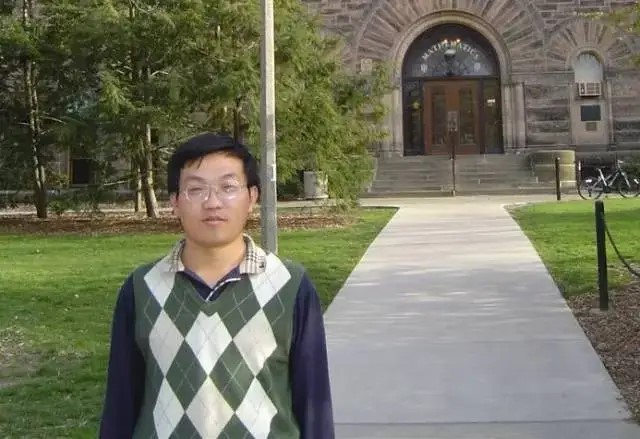 安博网页版创新论坛第一千六百八十一讲：Problems and results on determinants involving Legendre symbols